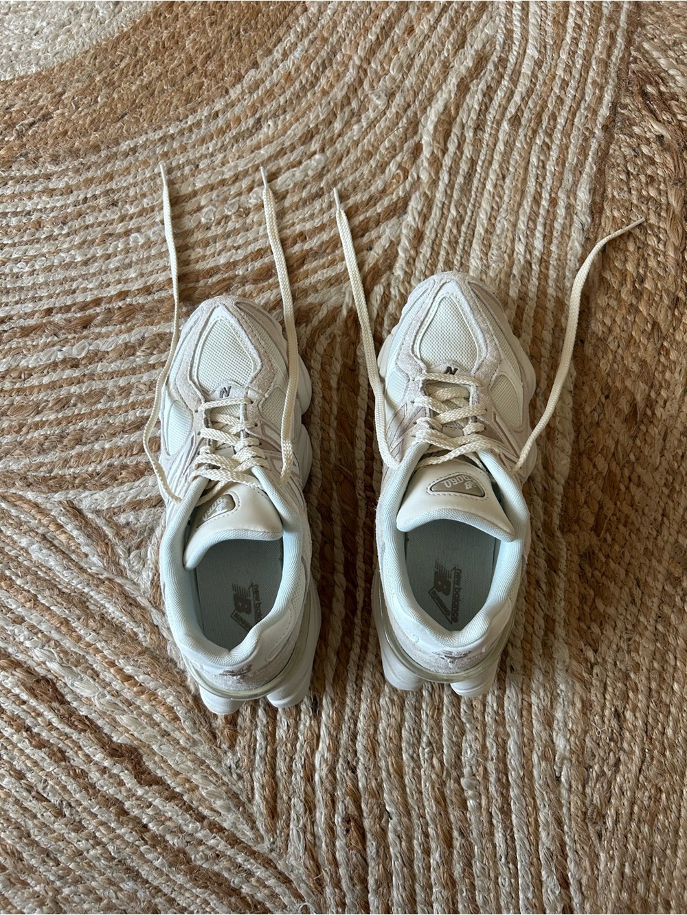 New Balance 9060 Sneakers - W Size 9